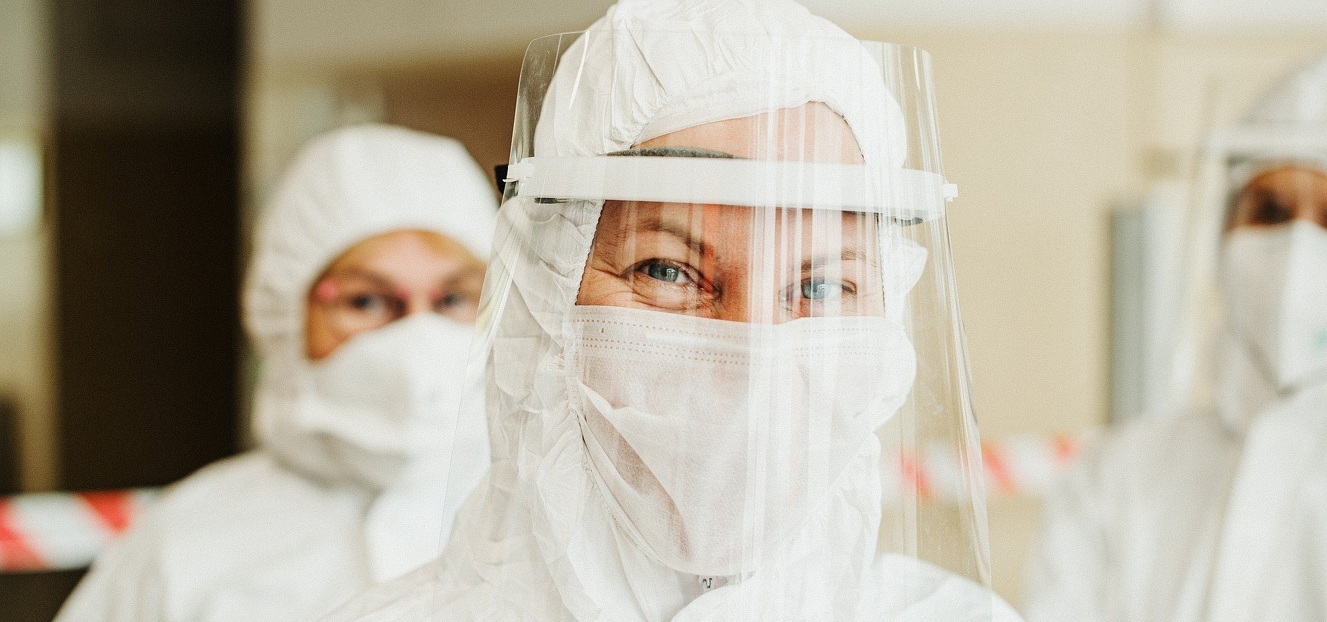 Ekspertka: personel medyczny potrzebuje psychologicznego wsparcia