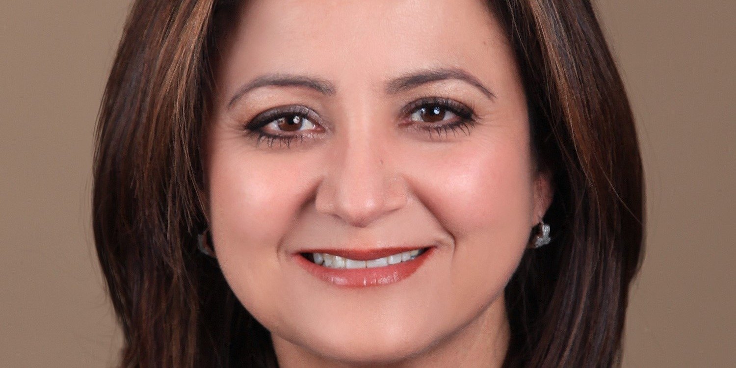 Claudia Acosta Affiliates with the Green Valley-Continental Office of Coldwell Banker Realty