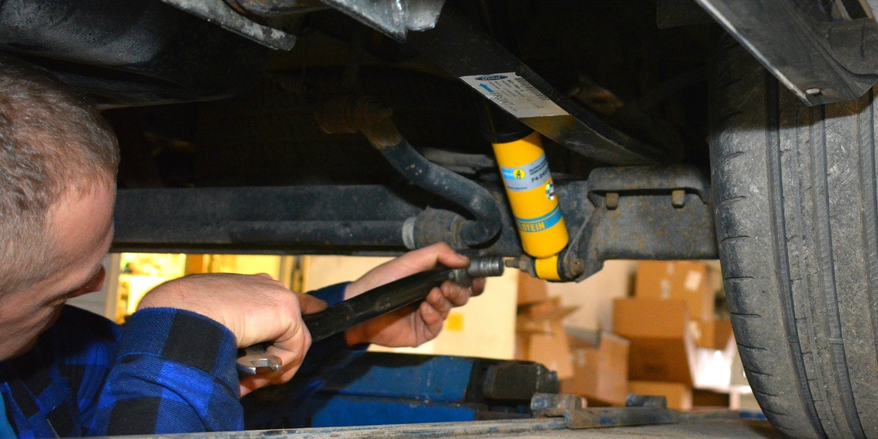 Modyfikacja zawieszenia w Fordzie Transit na bazie zestawu BILSTEIN B14