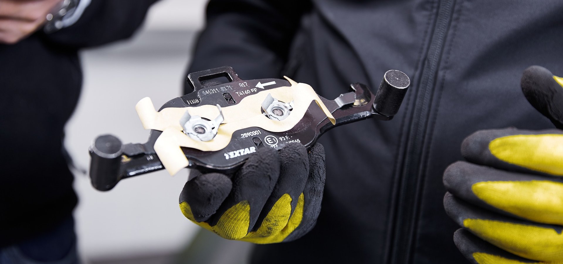 Textar szkoli mechaników z obsługi układów hamulcowych