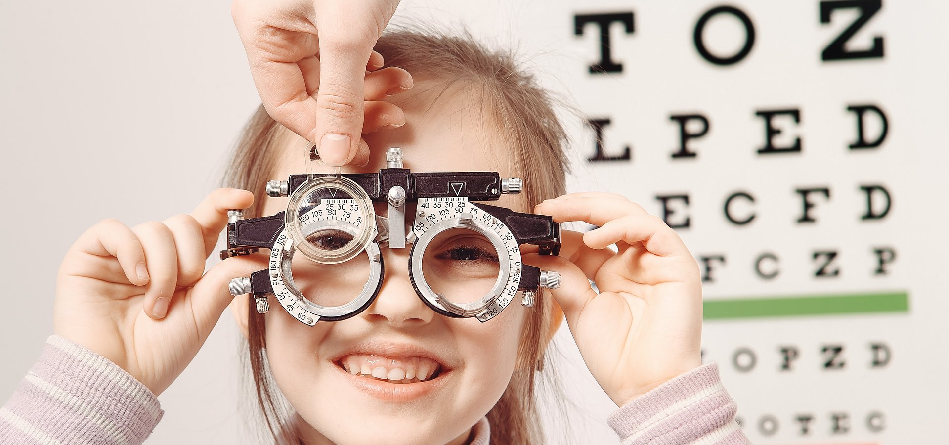 Co oznacza 20x20x20? Jak radzić sobie z cyfrowym zmęczeniem oczu? Jakie zadania ma optometrysta i czym różni się od okulisty?