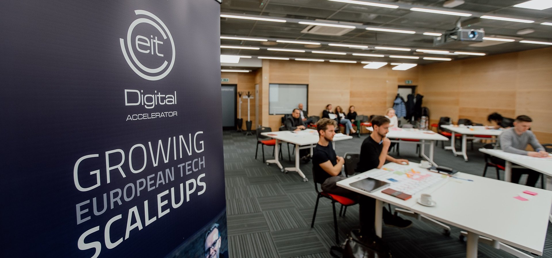 Nowe spółki w natarciu. EIT Digital i Krakowski Park Technologiczny kończą drugą edycję międzynarodowego Venture Programu