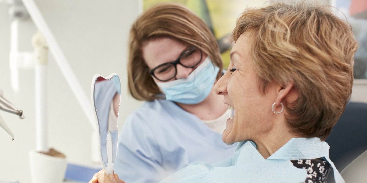 Polacy wydają coraz więcej na licówki