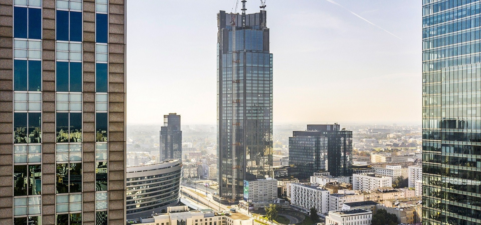 Kancelaria CMS zmieni lokalizację swojego warszawskiego biura przenosząc się do Varso Tower. Będzie to najwyżej położona siedziba na rynku biurowym w Polsce oraz drugie, po Londynie, największe biuro CMS w Europie