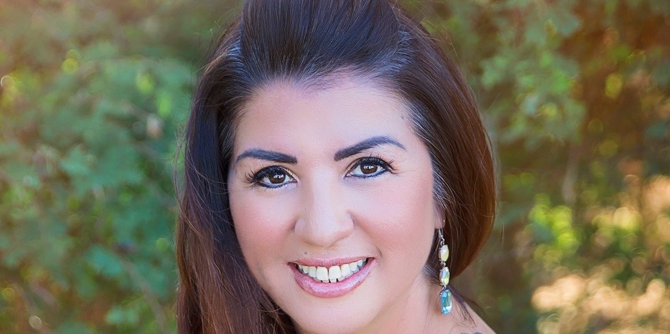 Bernadette Barba Affiliates with the Tempe Office of Coldwell Banker Realty