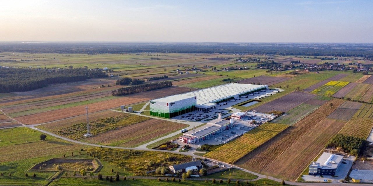 Żabka Polska and 7R to create a fully automated logistics center near Warsaw, Poland