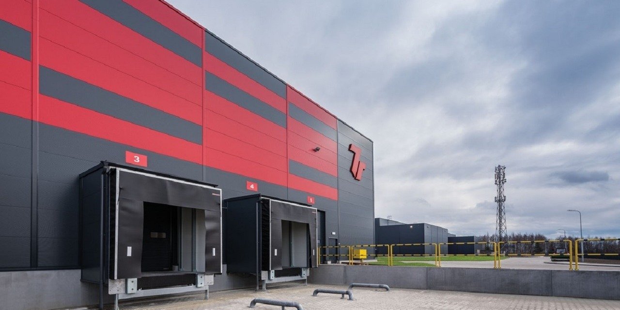 Specjalistyczny magazyn od 7R dla Pharmalink