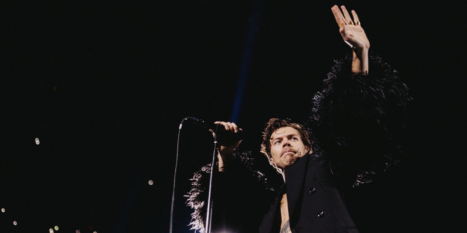 HARRY STYLES ANUNCIA GIRA REPROGRAMADA PARA 2022 + NUEVAS FECHAS INCLUYENDO ESTADIOS