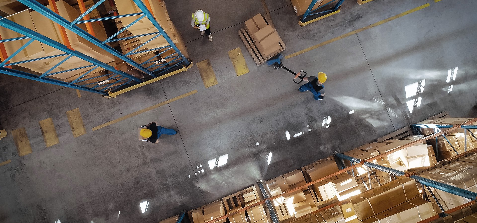 Podwoiła się powierzchnia magazynów w budowie, jednak to wciąż za mało