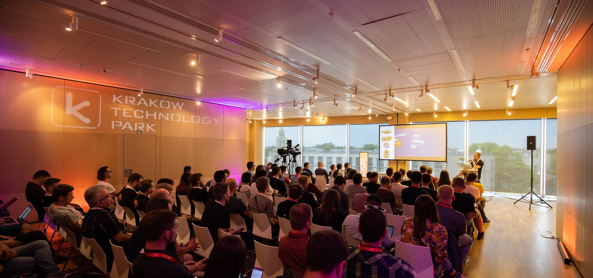 Biggest event of the year only a week away: Digital Dragons live!