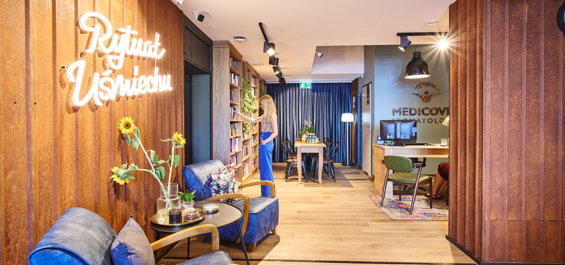 Stare fotografie i klimat kawiarni u dentysty? W Sosnowcu otwarto oryginalne centrum stomatologiczne