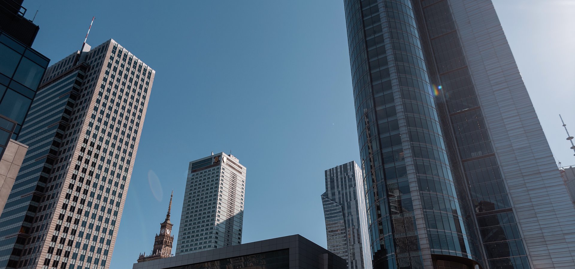 PINK opublikował dane dotyczące rynku biurowego w Warszawie za drugi kwartał 2022 roku