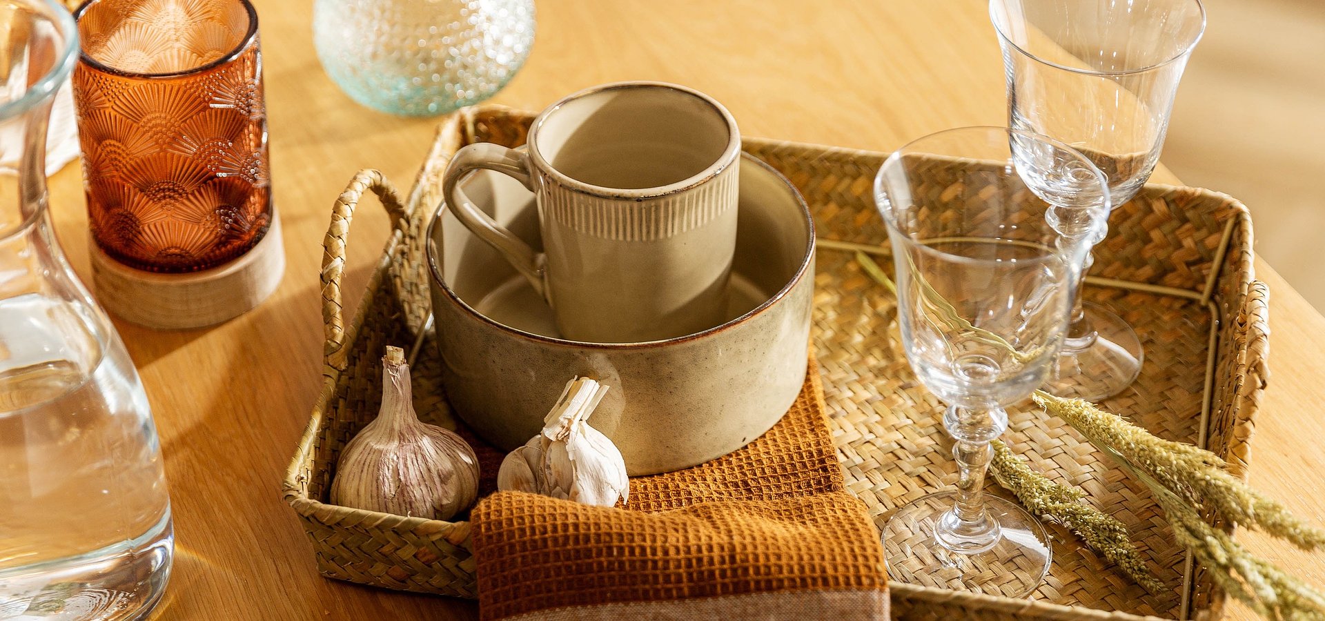 Wakacje w mieście. Te akcesoria zapewnią Ci udane lato!