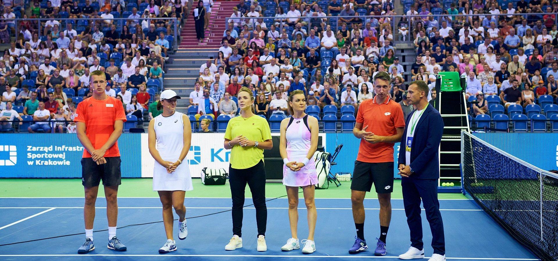 Iga Świątek, Agnieszka Radwańska i ukraińscy sportowcy zagrali dla Ukrainy w Krakowie i zebrali 2,5 miliona złotych dla dzieci