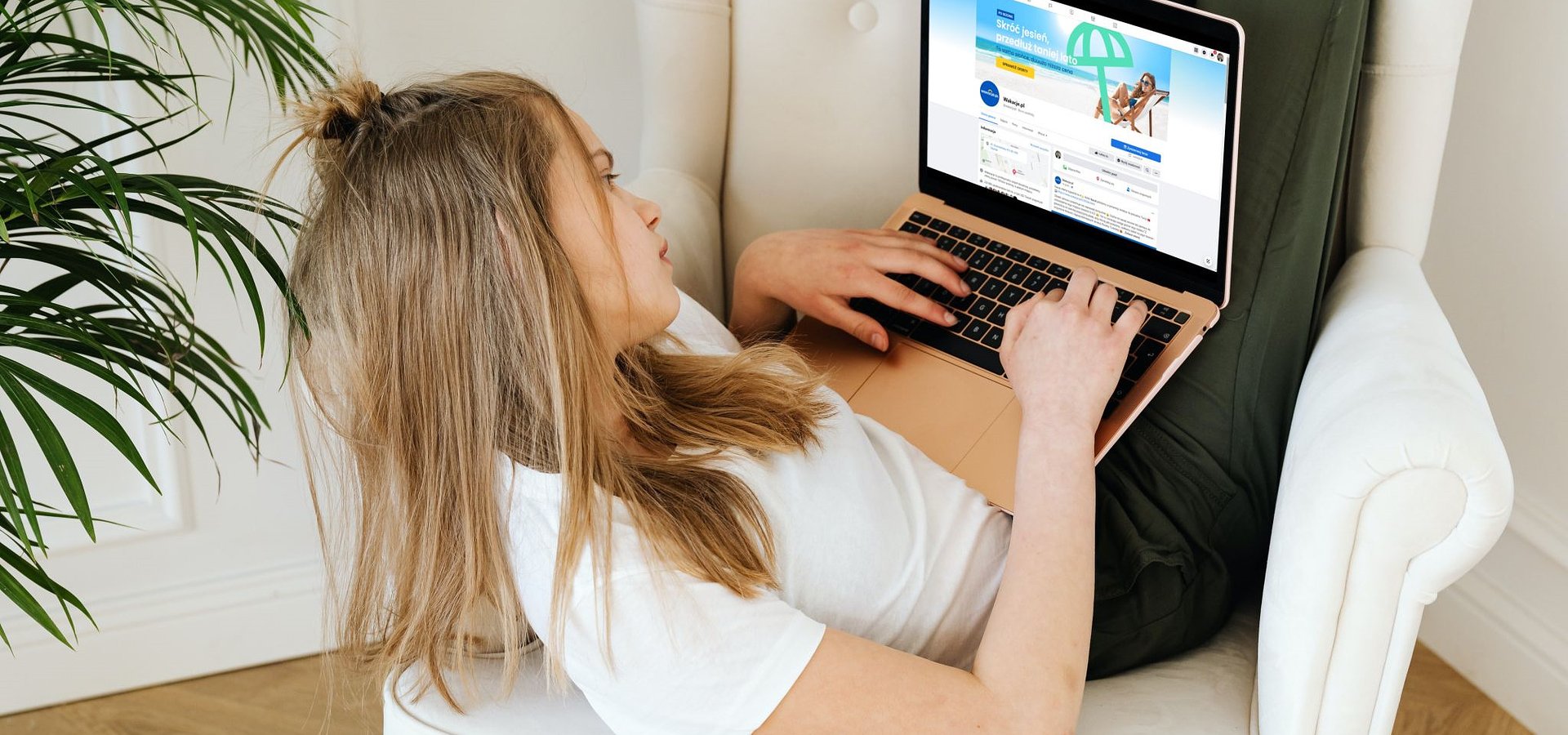 Profil Wakacje.pl na czele lipcowego rankingu popularności na Facebooku