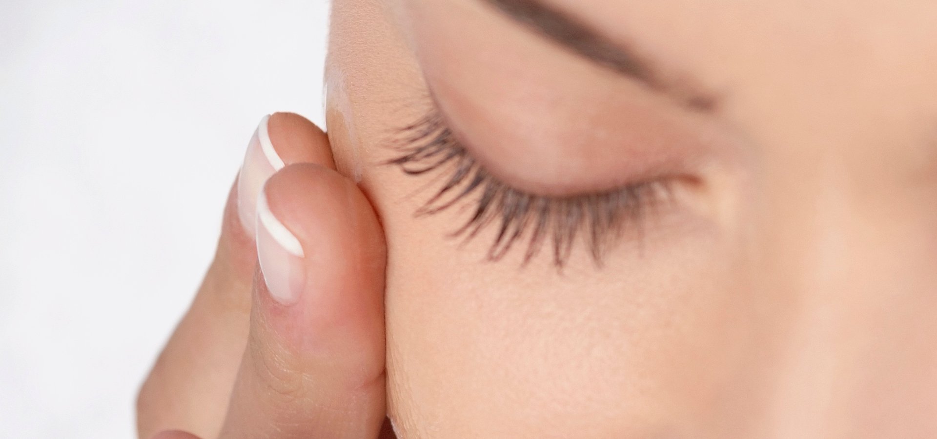 Demakijaż skóry wrażliwej nigdy nie był prostszy