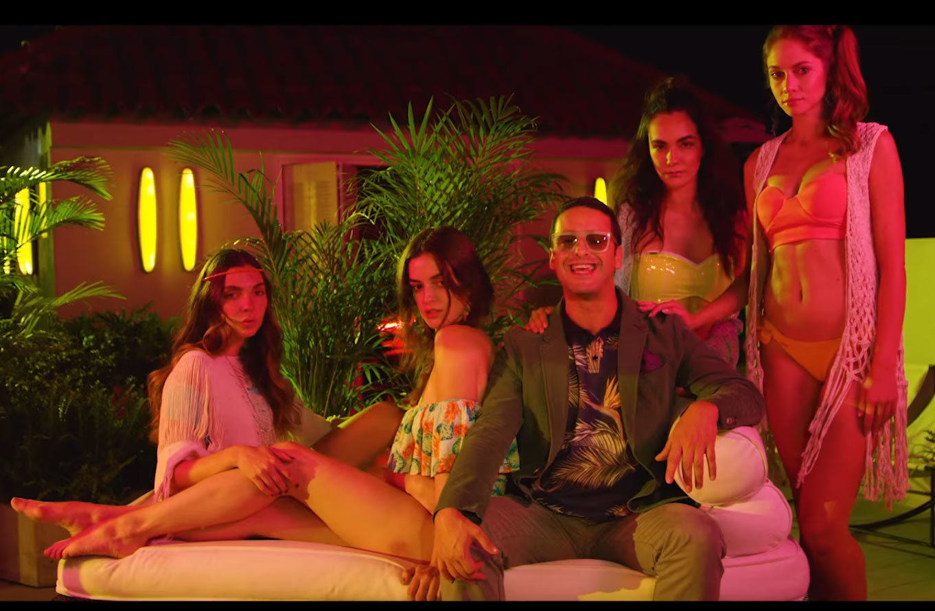 Los Amigos Invisibles en El Plaza