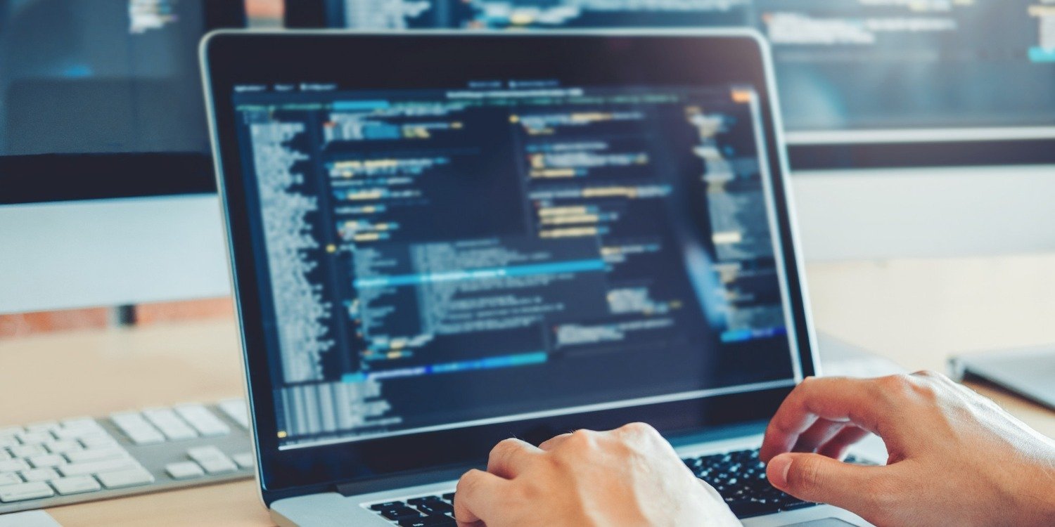 Kyndryl i Microsoft ogłaszają inicjatywę, która pozwoli dostarczać klientom mainframe innowacje oparte na chmurze