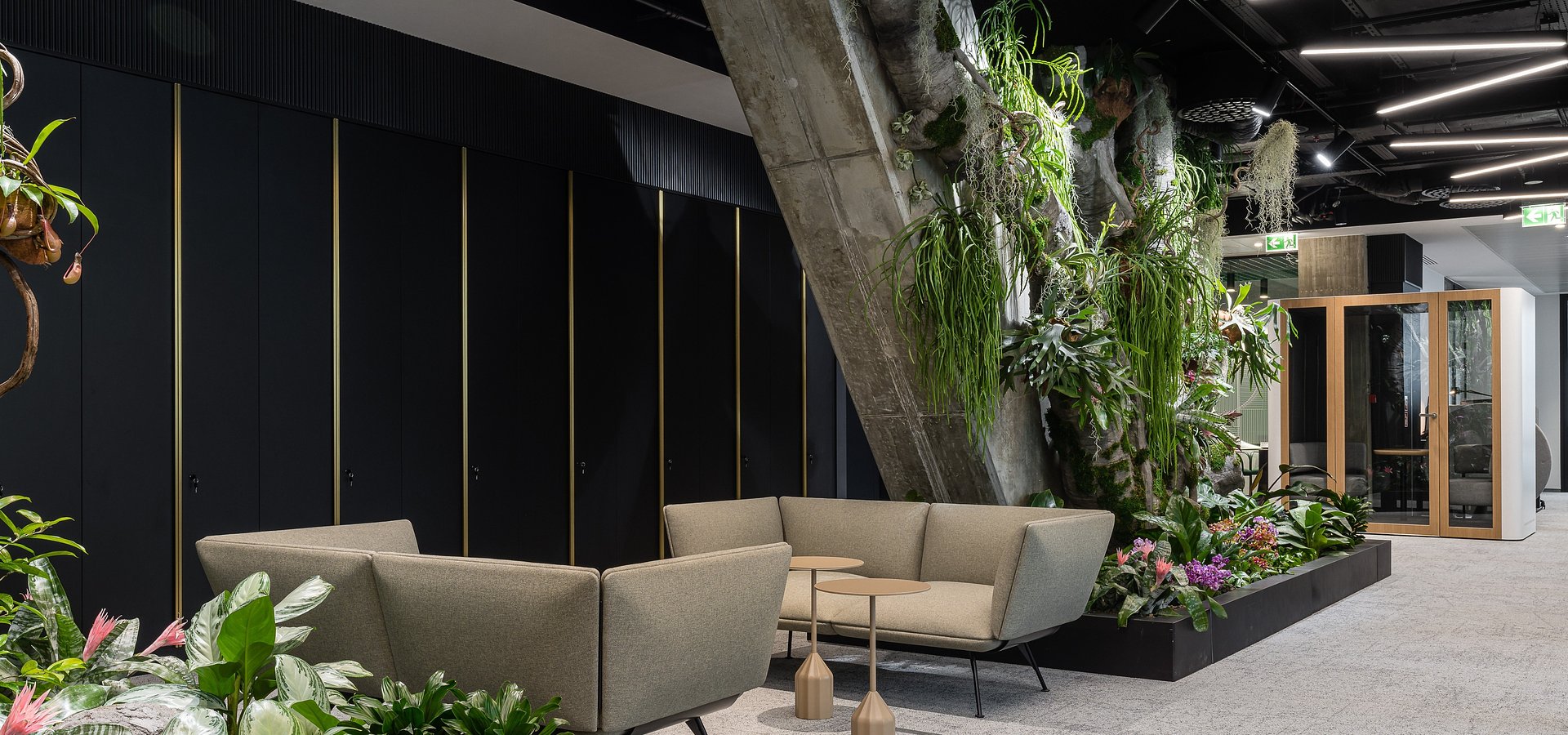 Tétris has successfully completed fit-out work at CMS law firm's new office in Varso Tower