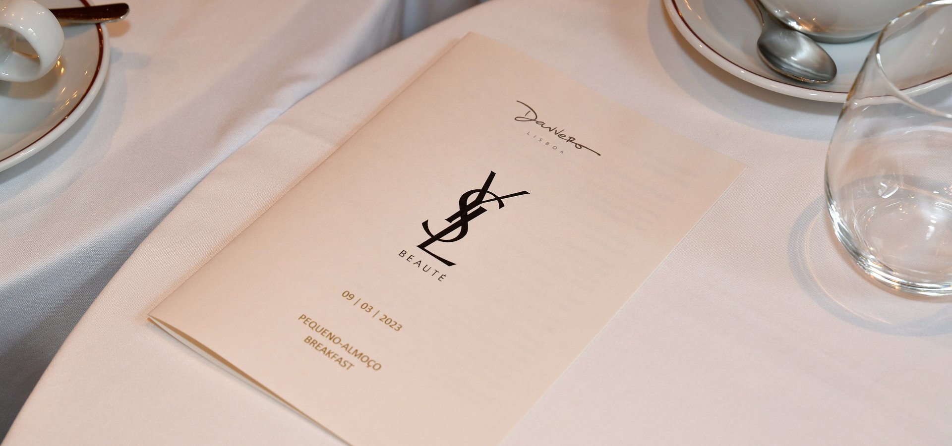 YVES SAINT LAURENT BEAUTÉ APRESENTA A NOVA SQUAD DE EMBAIXADORES