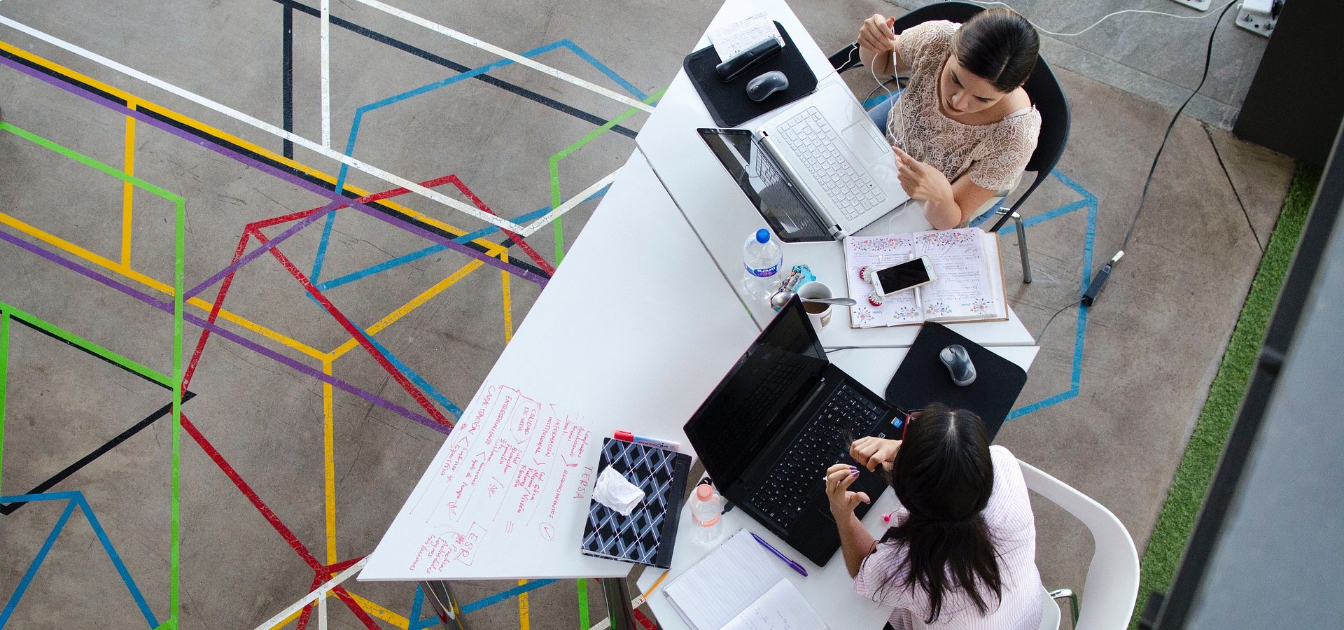 Czy brakuje nam podstawowych umiejętności cyfrowych? Badanie GoodHabitz