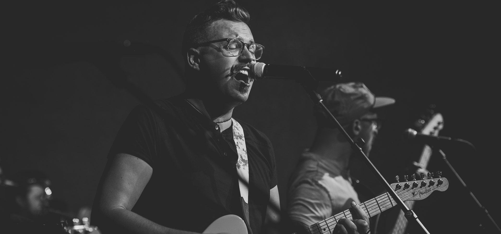 Jacob McCurdy Releases New Folky Single "Out On The Run"