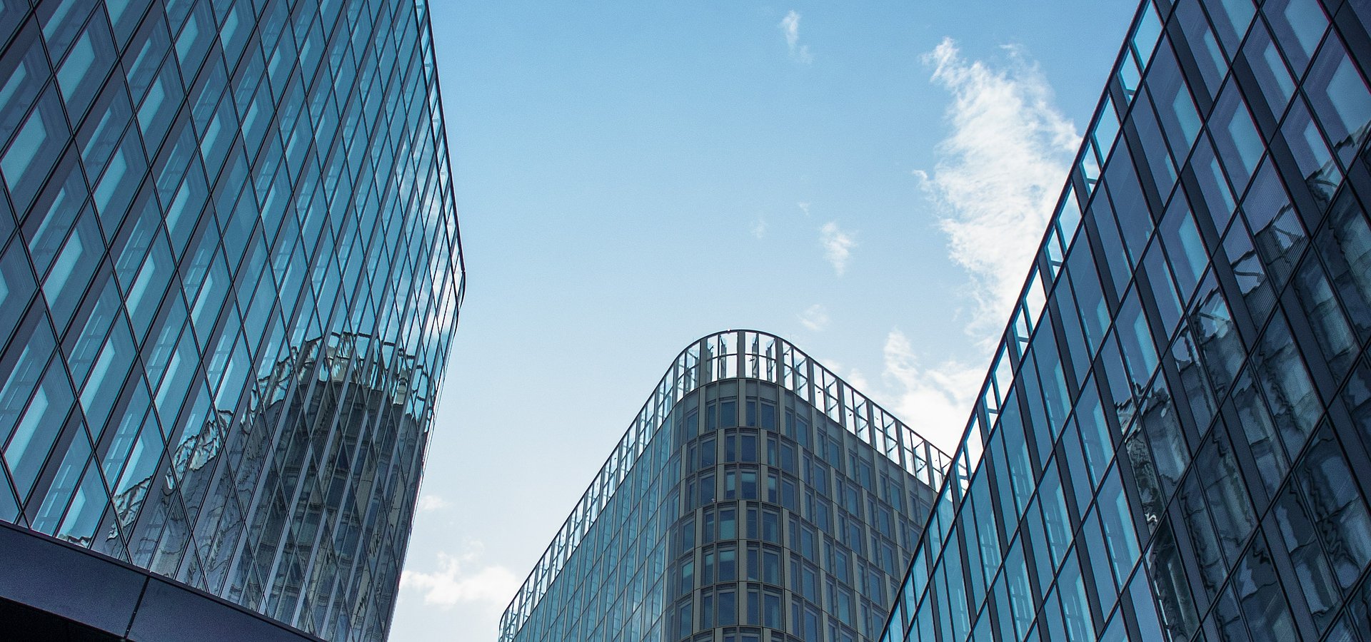PINK RELEASES DATA ON THE OFFICE MARKET IN WARSAW FOR Q1 2023