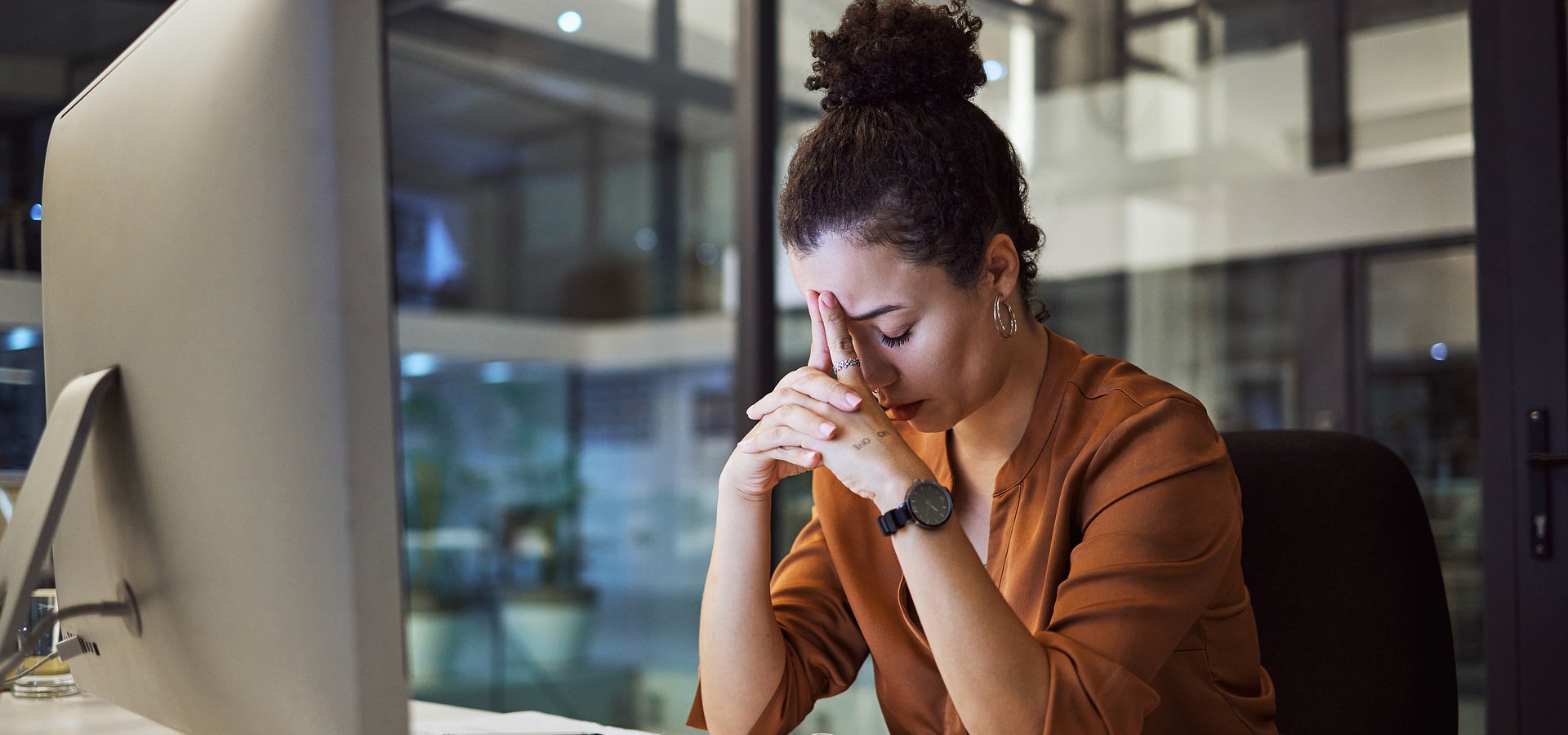 As many as 90% of employees experience stress at work. Half of them take it home