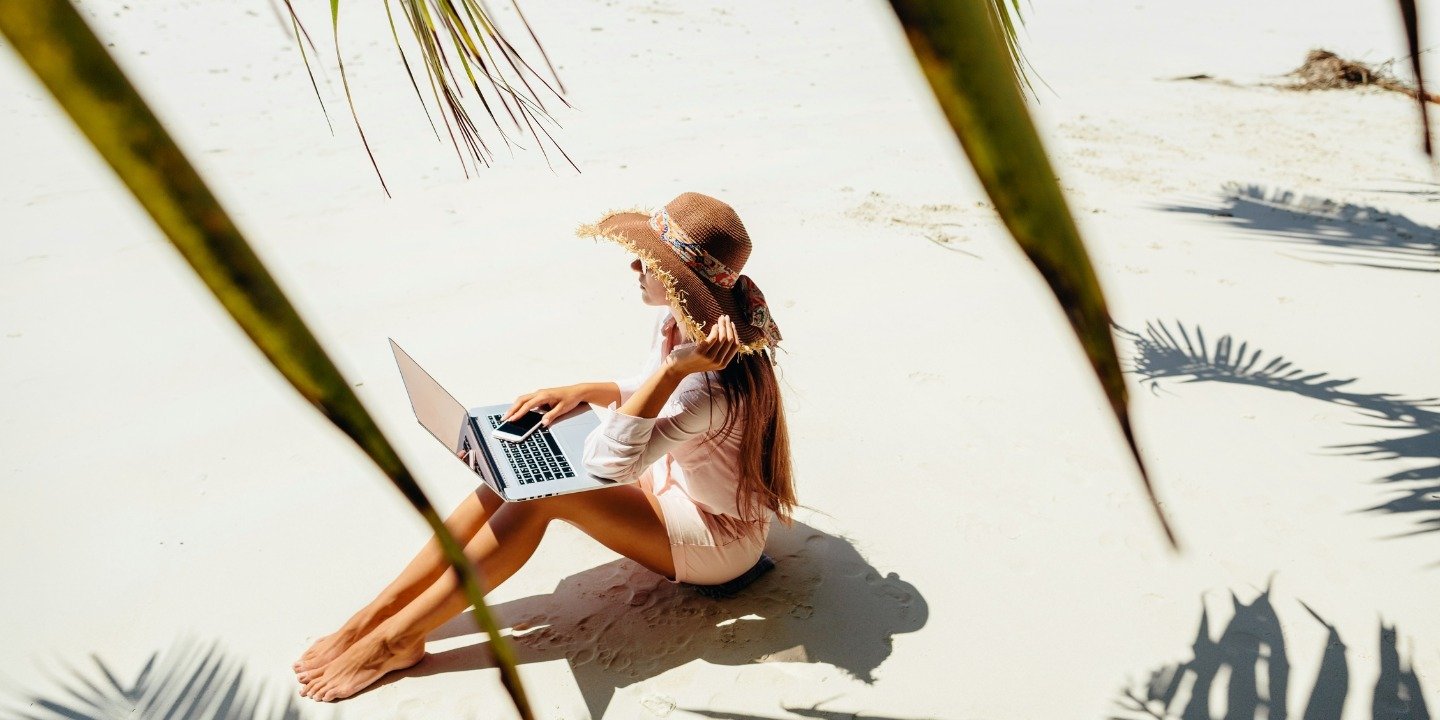 #Workation. Kto pracuje na all inclusive?
