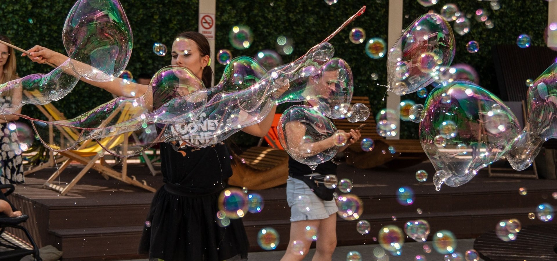 Shopping centres can turn into real social meeting points - especially in the summer