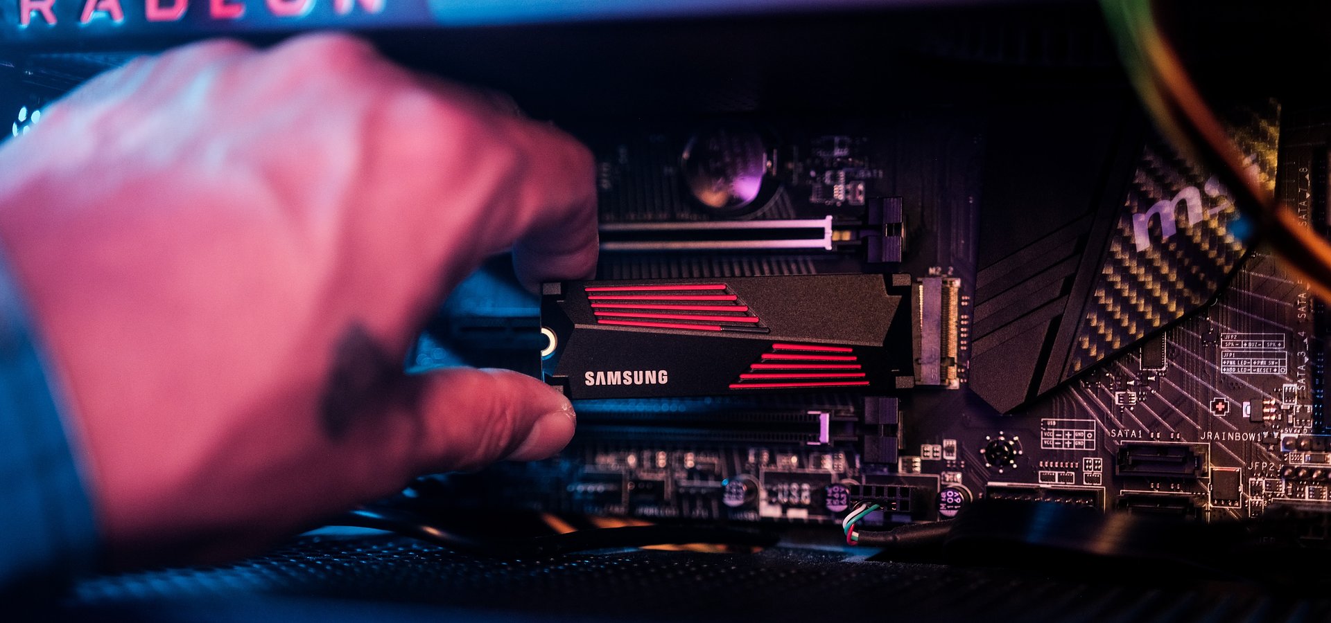 Новата учебна година. Как да подобрите компютъра на детето си