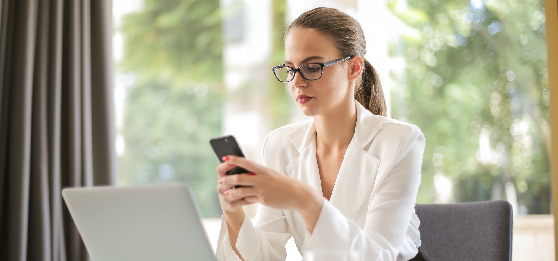 Skokowy rozwój cyfryzacji usług publicznych w Polsce [raport]