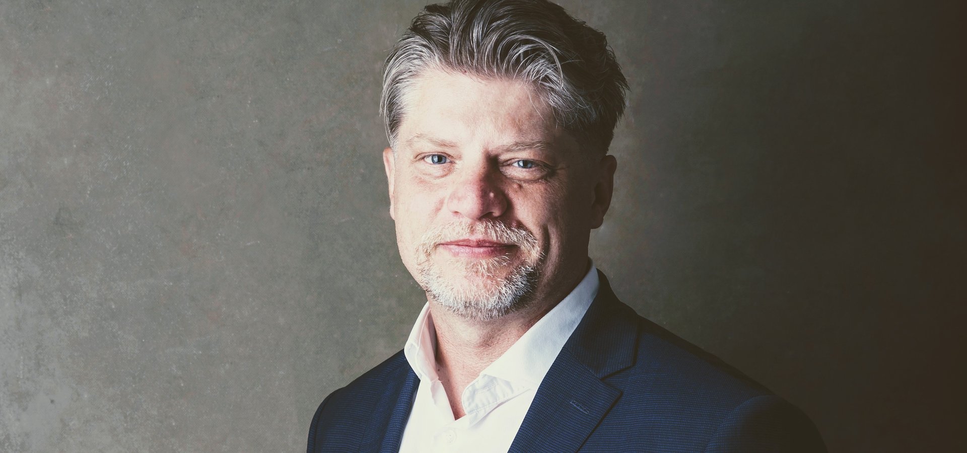 bezpieczeństwo informacji: dr Dariusz Wasiak