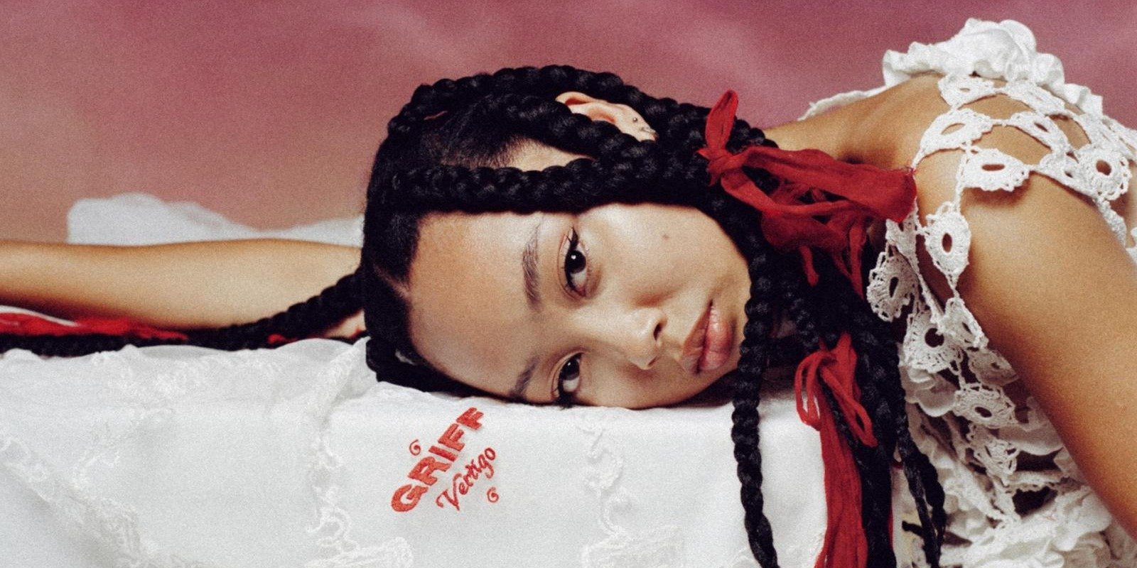 Griff wydała nową EPkę. Na mini albumie znalazł się m.in. hit "Vertigo"