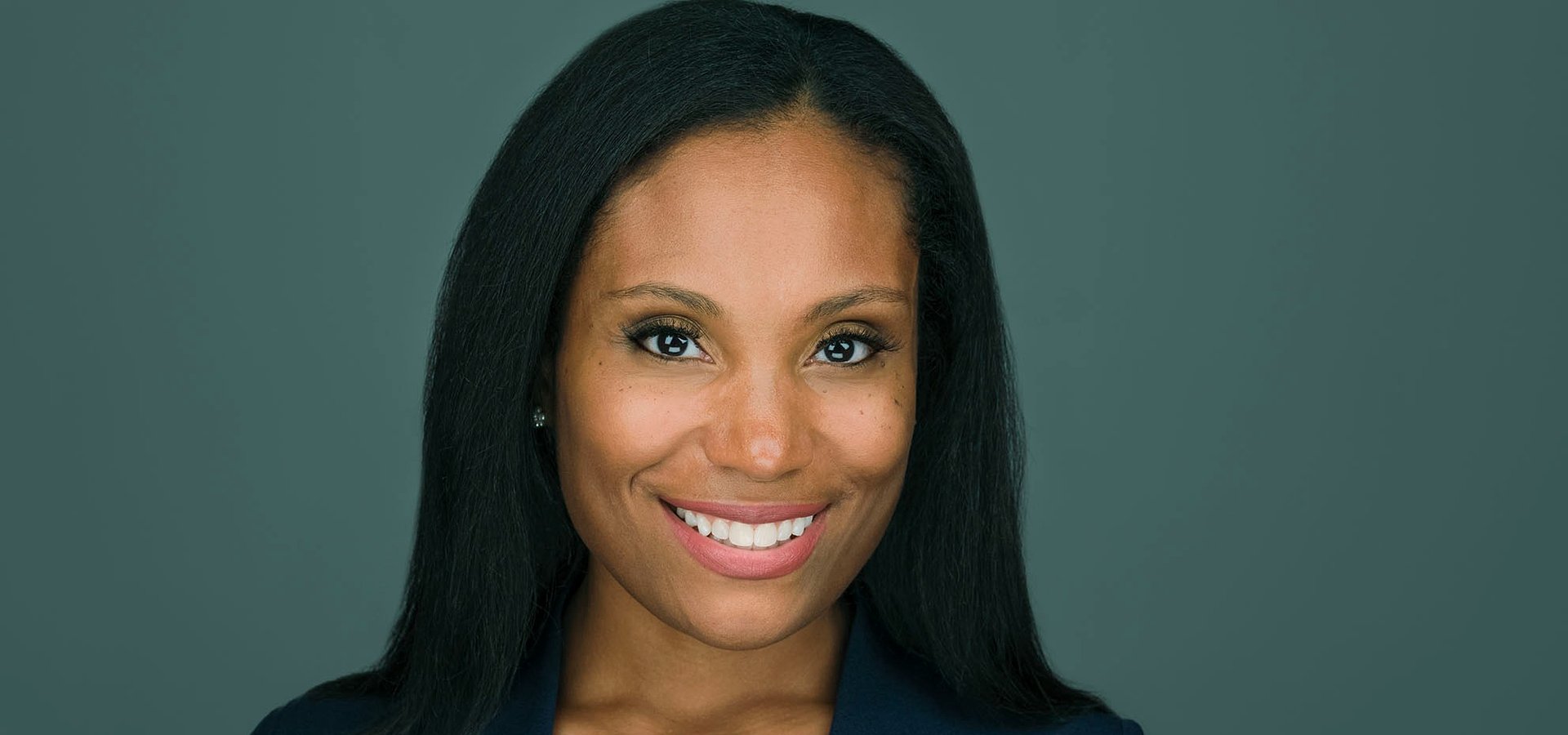 Vanessa Roark Affiliates with the Phoenix/Paradise Valley Office of Coldwell Banker Realty