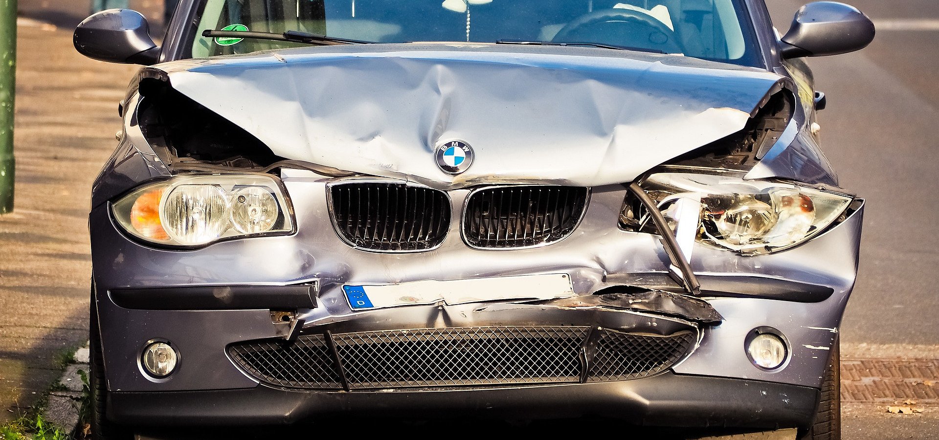 Kupujesz używane BMW? Uważaj, bo większość z nich jest po wypadku!