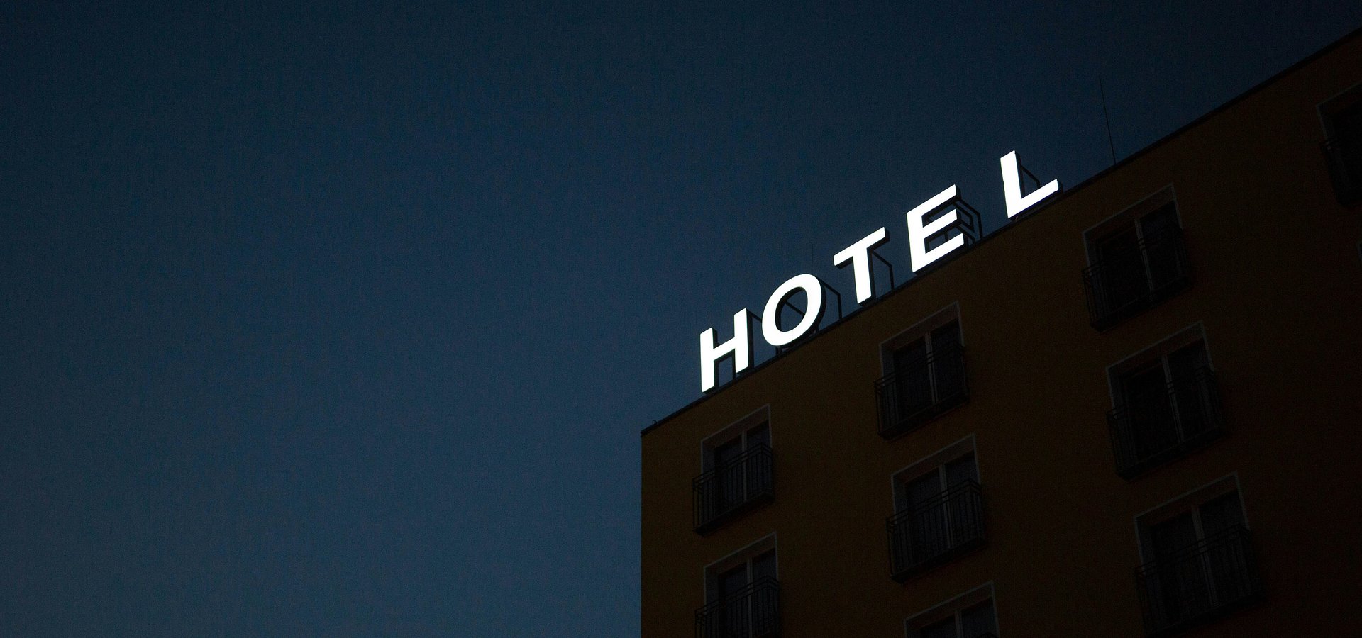 Warszawski rynek hotelowy w 2023 roku poprawił kluczowe wskaźniki efektywności