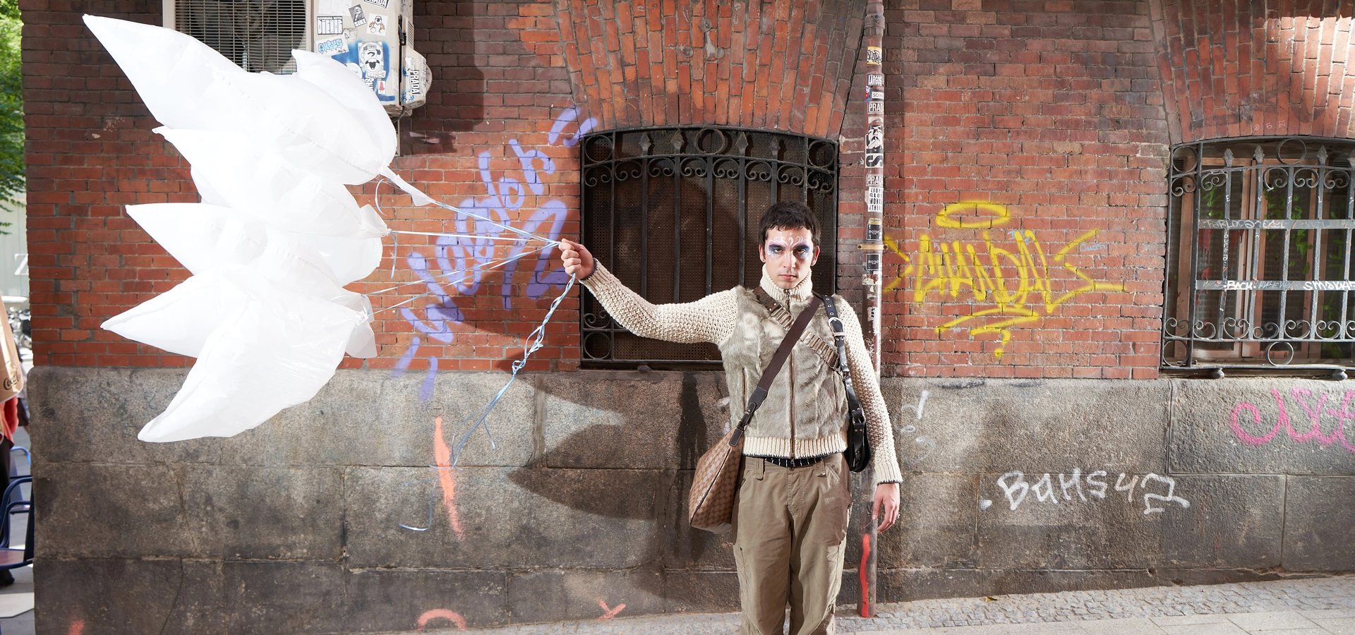 Invitación Conferencia de Prensa Virtual Ralphie Choo / Vive Latino 2024 presentado por Amazon