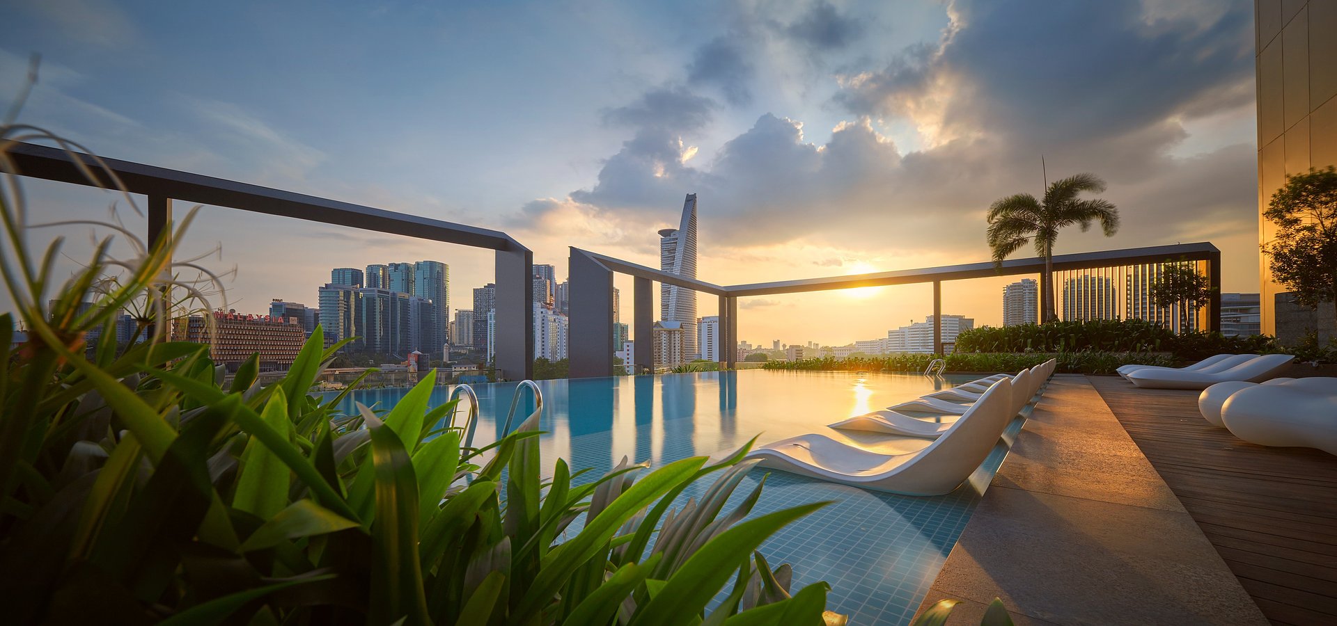 Amari Kuala Lumpur Ranked Among the Prestigious “Top 100 Hotels and Resorts 2023” by the Luxury Lifestyle Awards