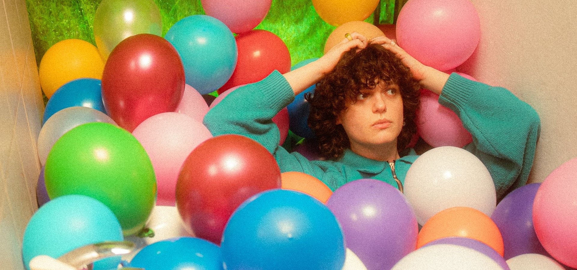 stickxr zapowiada muzyczną wiosnę. “Uczucia” pierwszym od prawie roku solowym singlem artysty.