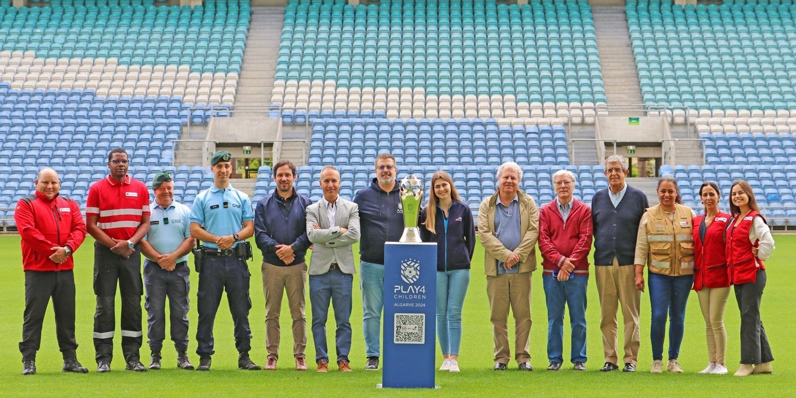 PLAY4 CHILDREN, A FAVOR DA CRUZ VERMELHA