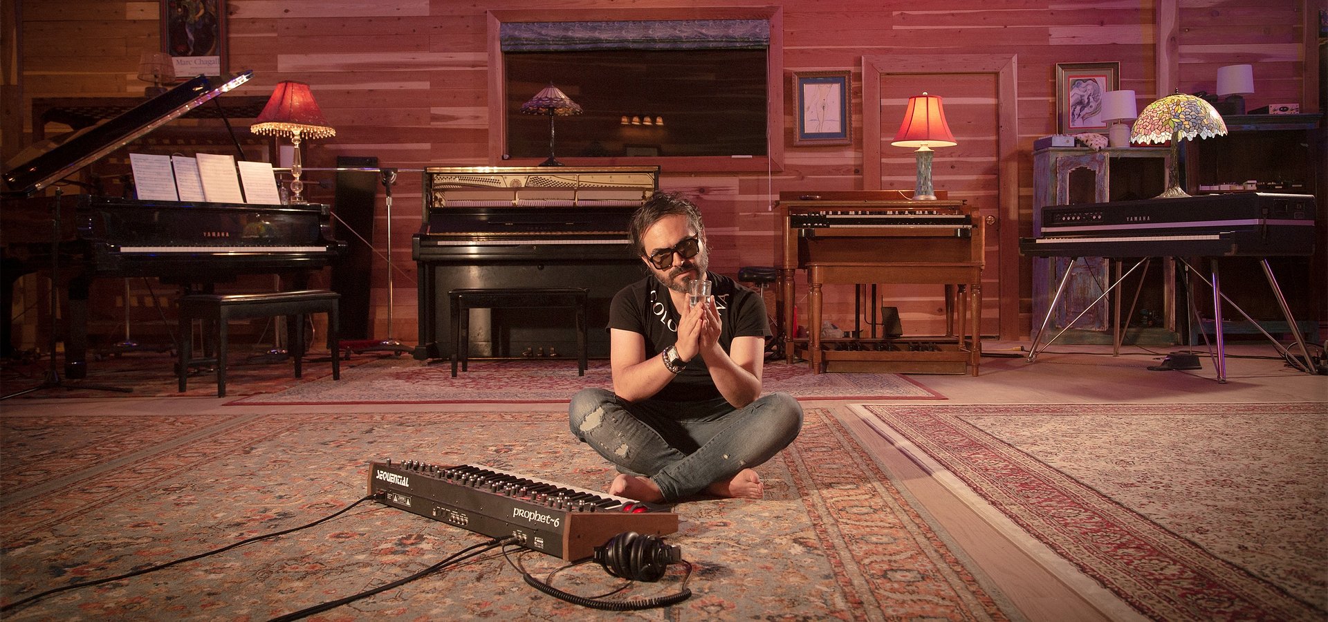 AUGUSTO TAMAYO PRESENTA “PERFECTAMENTE IMPERFECTO”, SU ÓPERA PRIMA