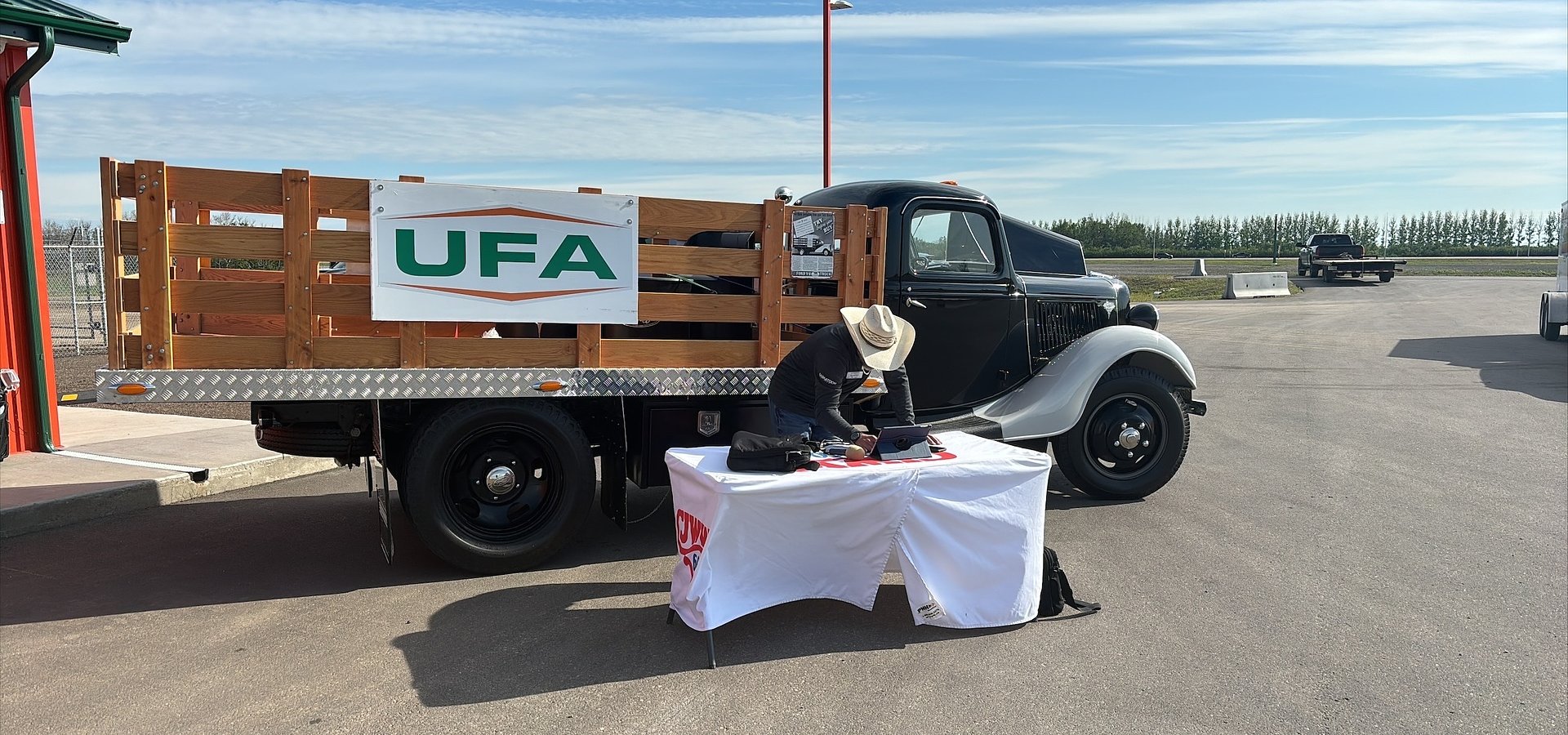UFA Celebrates Grand Opening at Corman Park Petroleum Agency