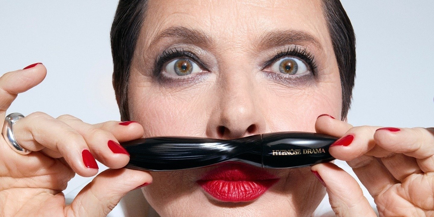 MESS WITH LANCÔME: A NOVA CAMPANHA QUE CONVIDA A REESCREVER AS REGRAS DA MAQUILHAGEM