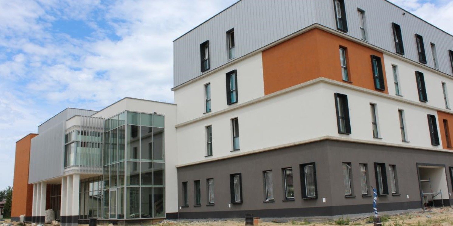 Budowa akademików w Kaliszu na półmetku