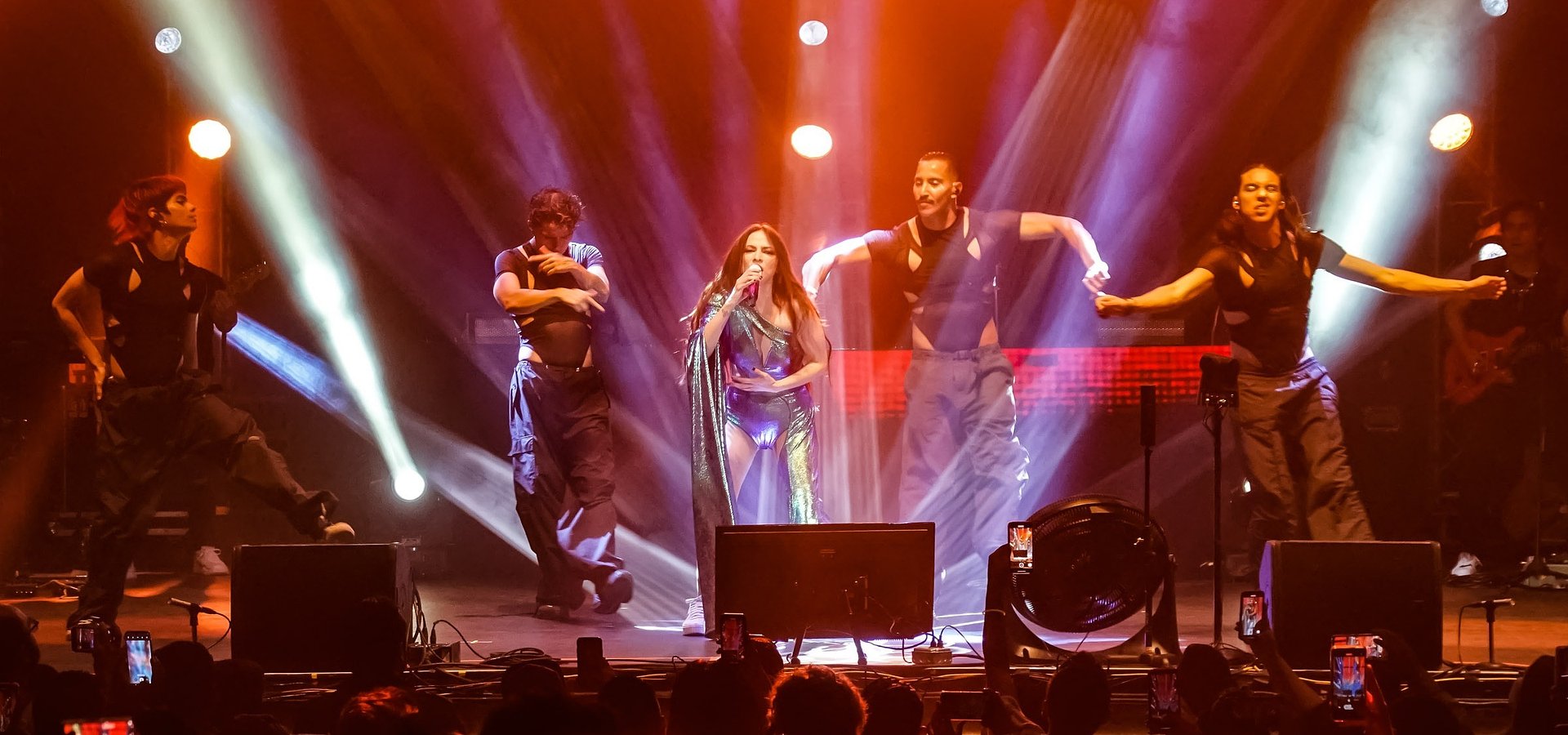 Invitación Conferencia de Prensa Paty Cantú