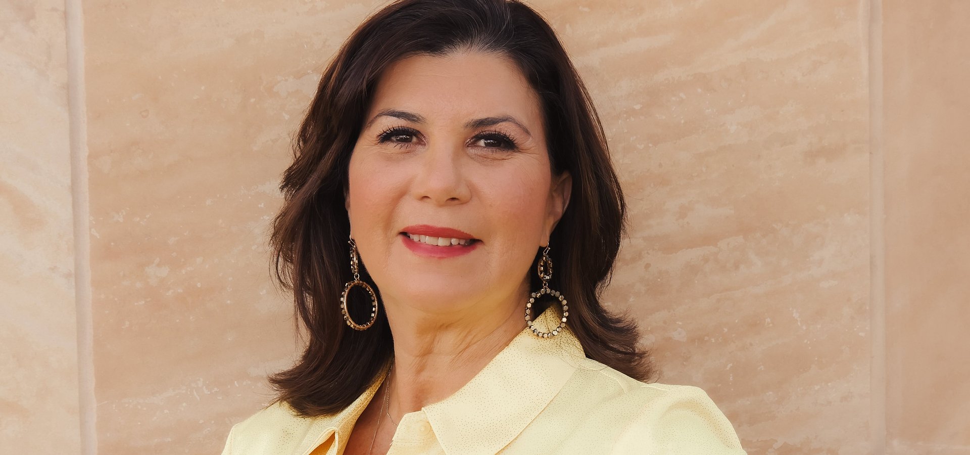 Mercedes Arenado-Melian Associates with the Tempe/Ahwatukee Office of Coldwell Banker Realty