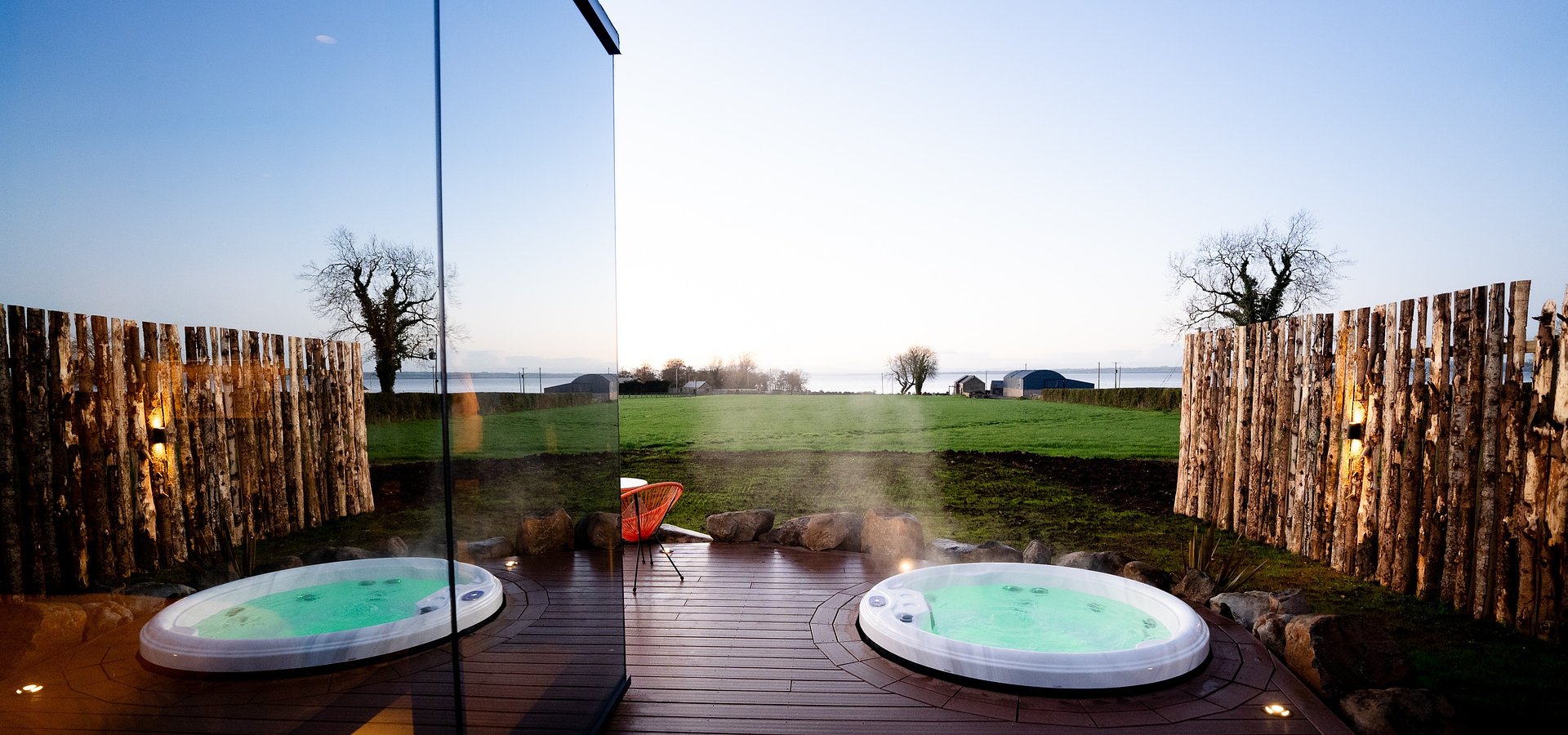 New Nature-Immersive Retreat Set to Boost Northern Ireland Tourism: ÖÖD Lough Neagh Mirror Houses Open