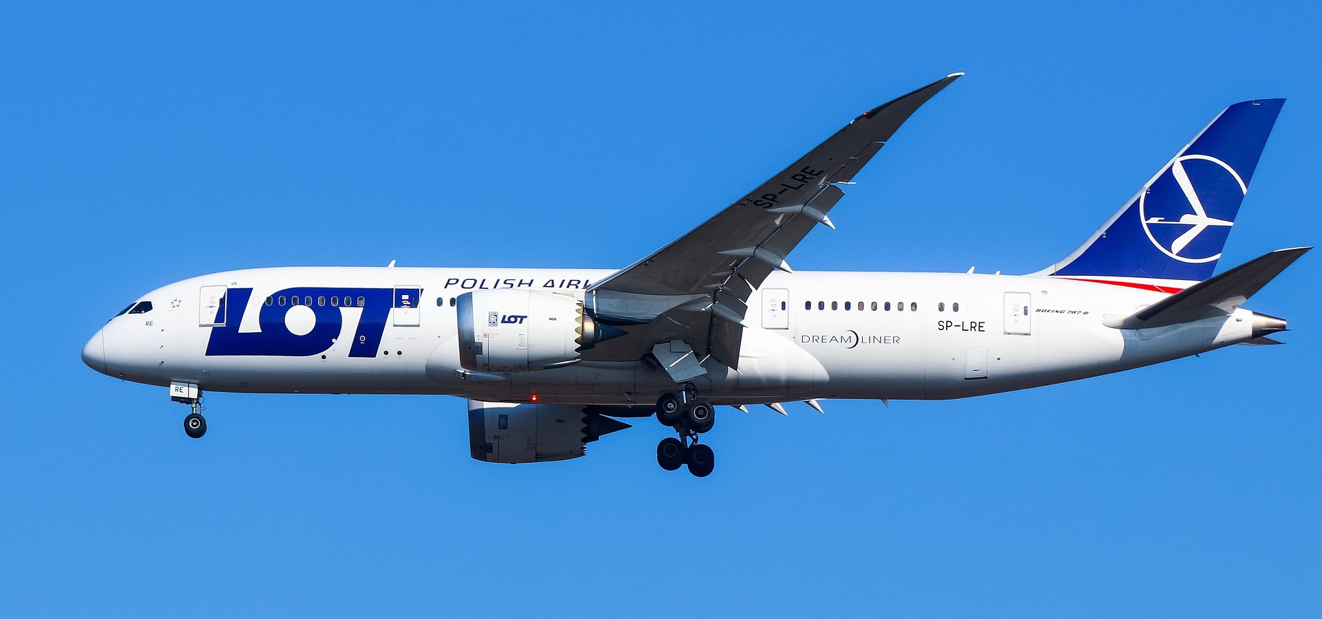 LOT POLISH AIRLINES HAS OBTAINED THE IATA CEIV LITHIUM BATTERIES CERTIFICATION