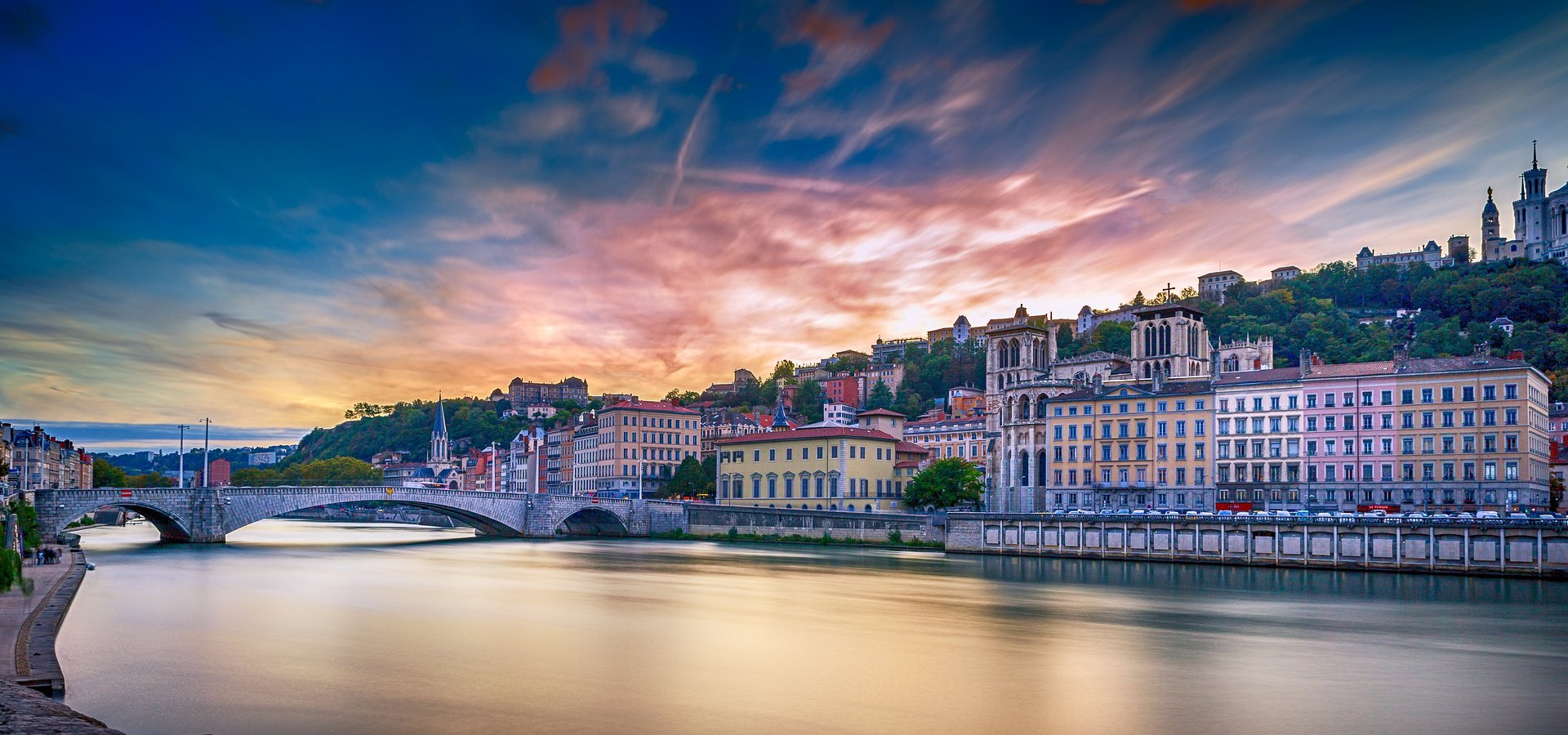 LOT POLISH AIRLINES REESTABLISHES A CONNECTION BETWEEN WARSAW AND LYON